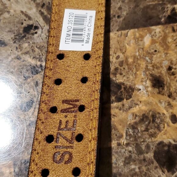 1.5 inch wide black two holed belt - Picture 5 of 5